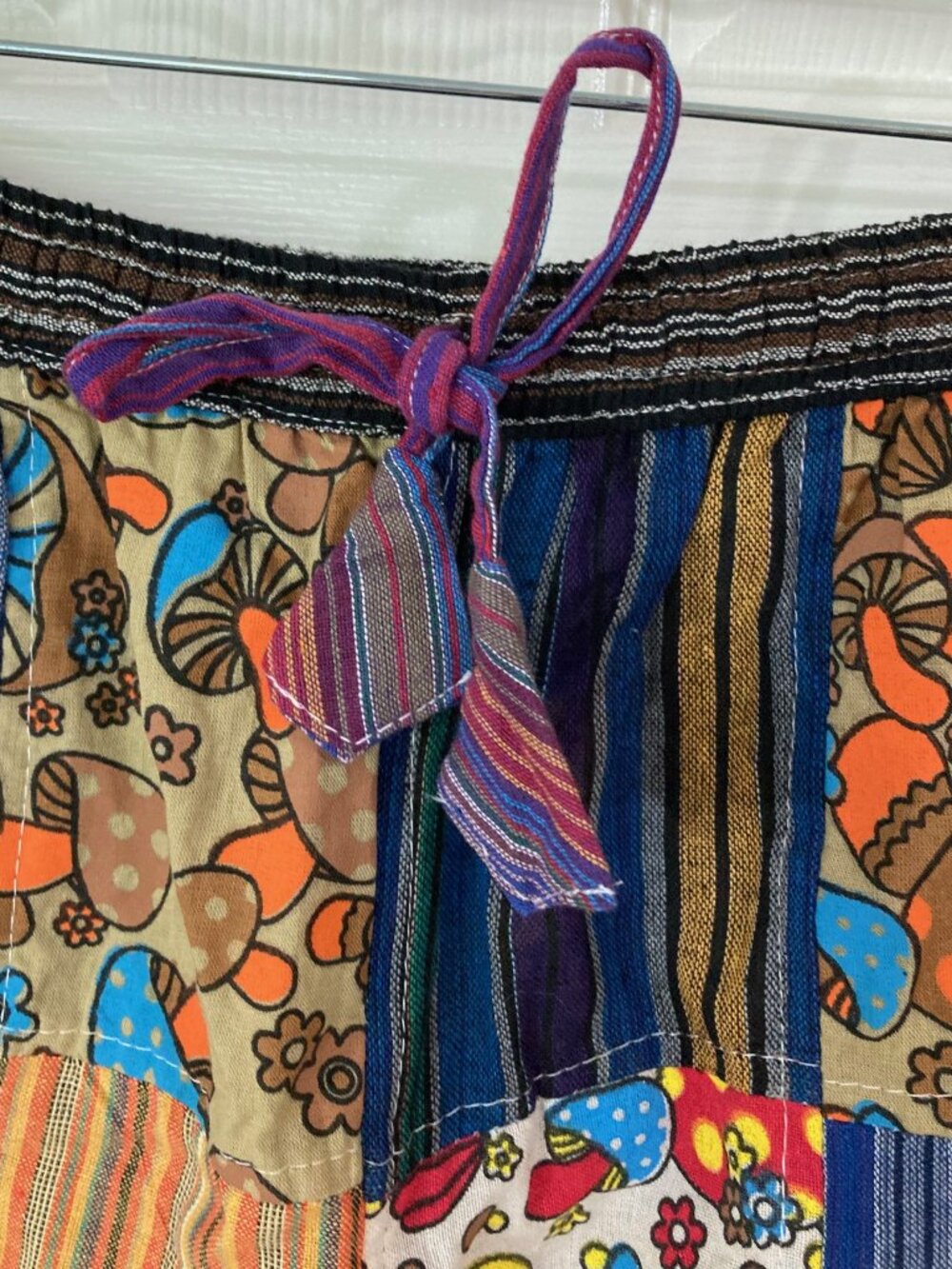 Kathmandu Imports Unisex Mushroom Shorts XL New Retro Bohemian Handmade Nepal - Picture 2 of 5
